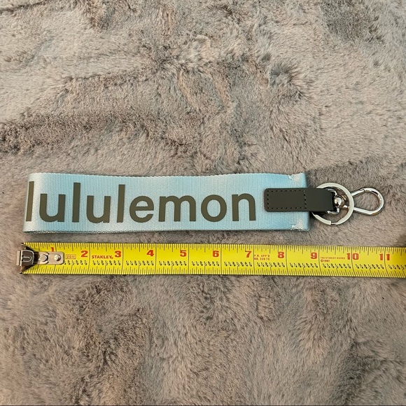 Lululemon Never Lost Keychain - Picture 4 of 5